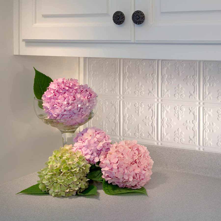 Fasade Backsplash - Traditional 10 in Gloss White